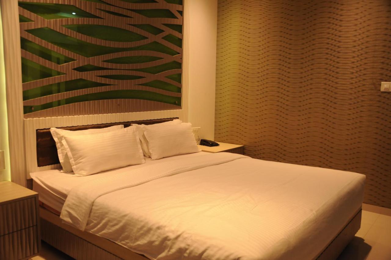 Hotel City Heart Ширди Номер фото