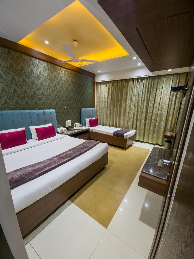 Hotel City Heart Ширди Экстерьер фото