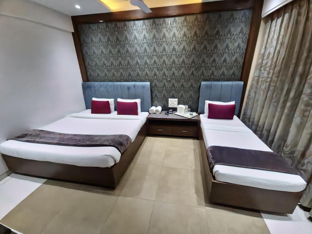 Hotel City Heart Ширди Экстерьер фото