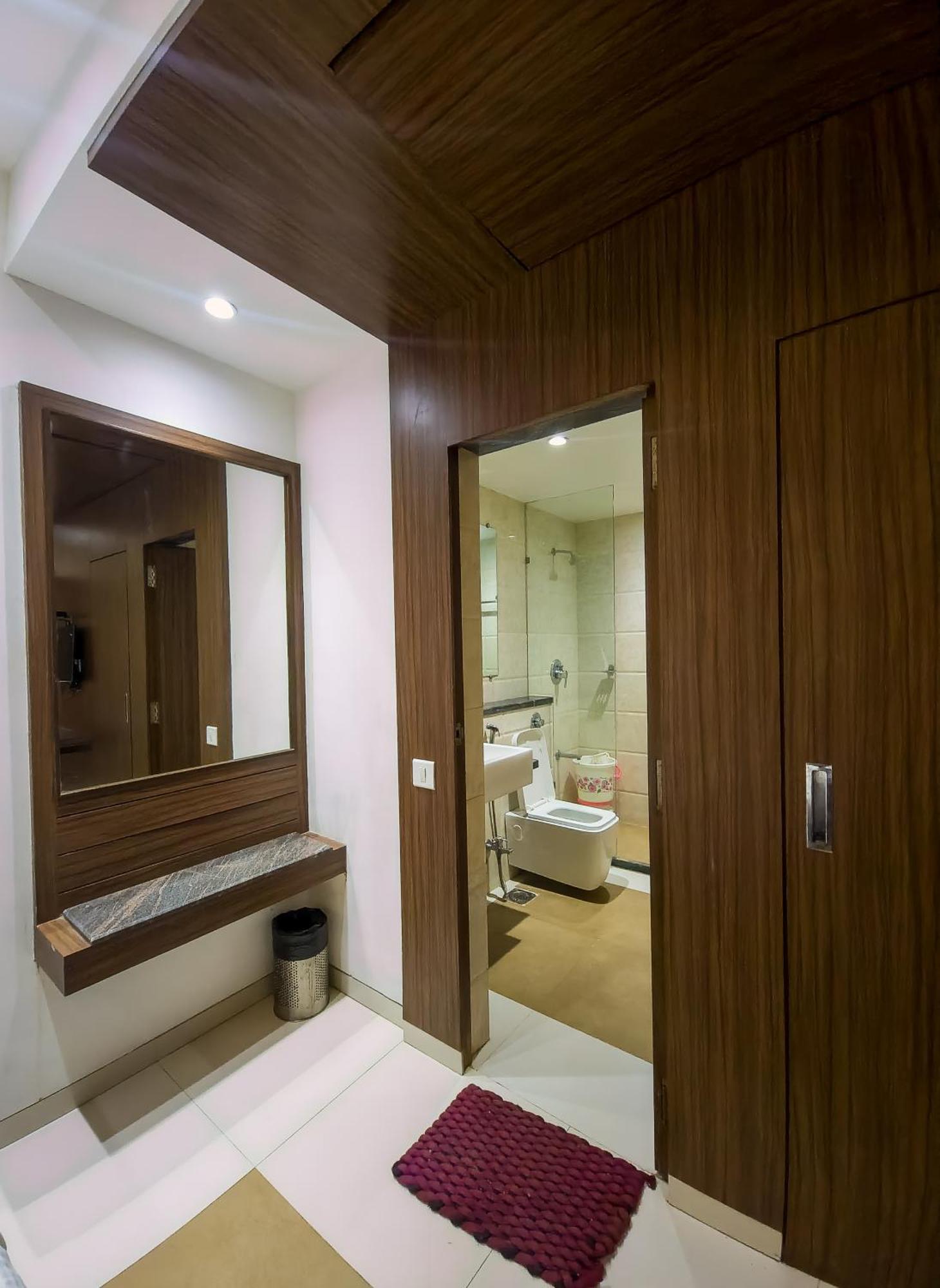 Hotel City Heart Ширди Экстерьер фото