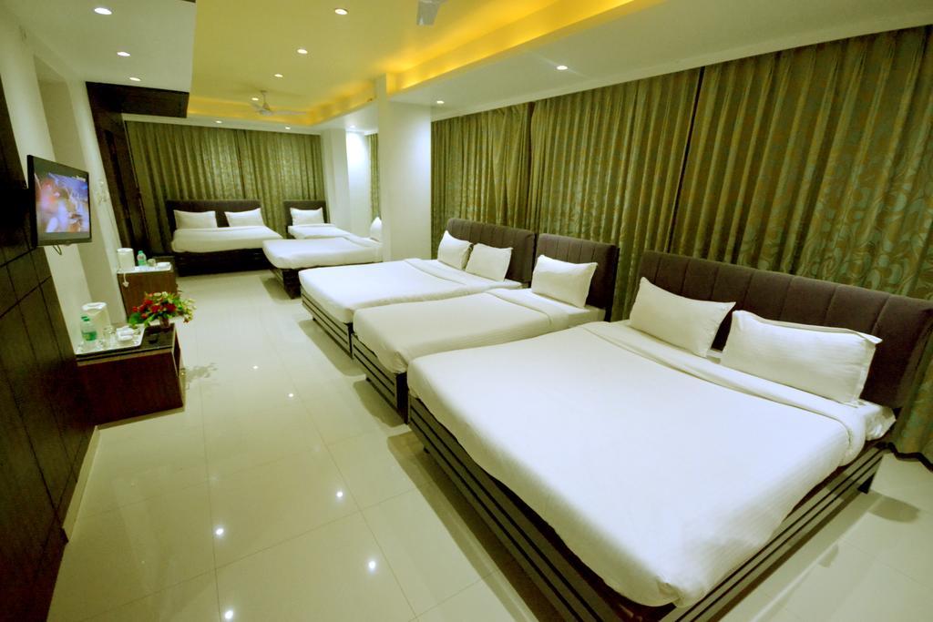 Hotel City Heart Ширди Экстерьер фото